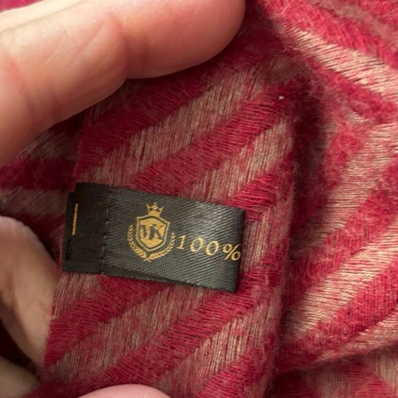 Cashmere Scarf One Size Herringbone Pattern Tassels Chevron Red Tan - Picture 3 of 4